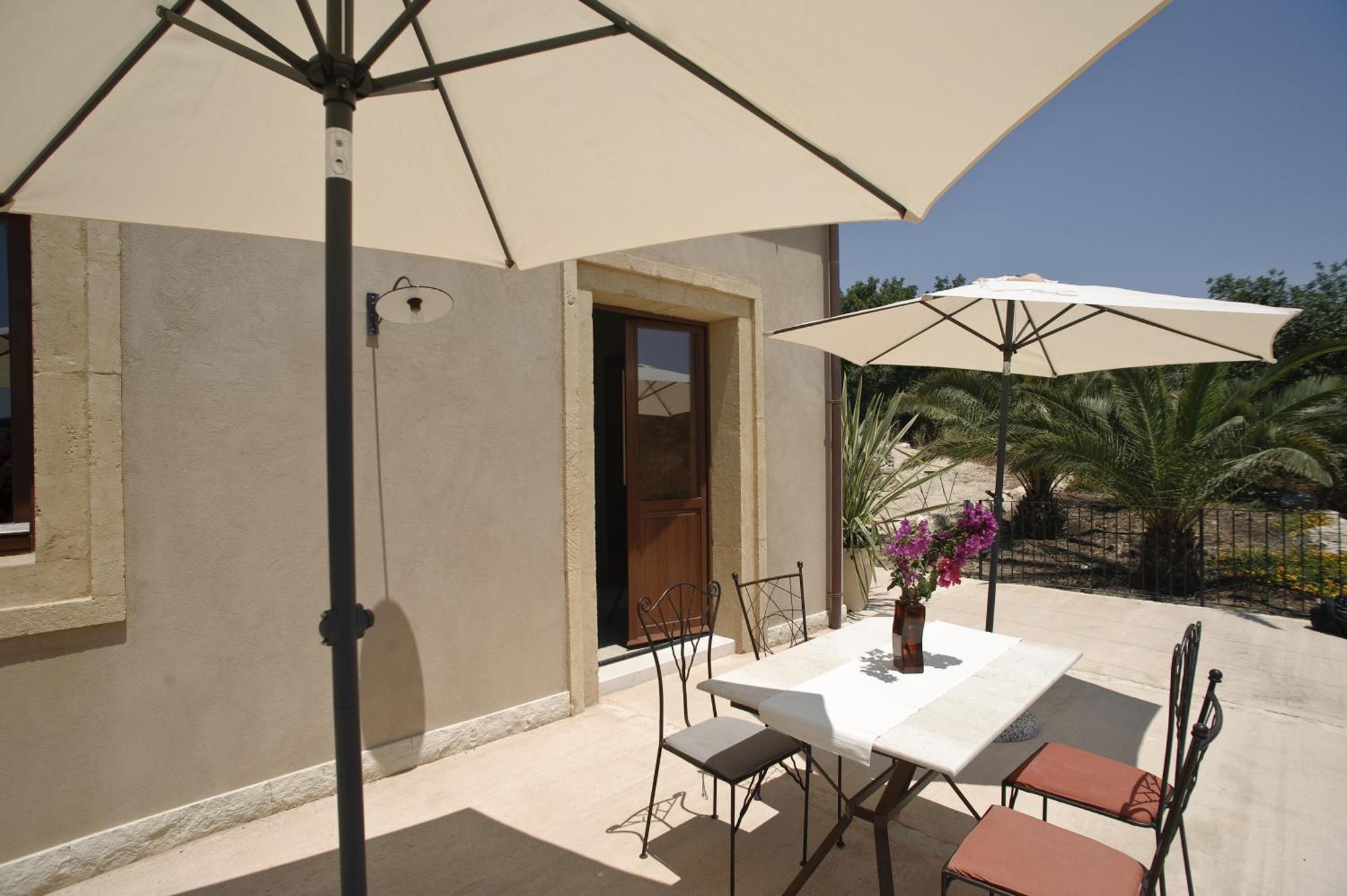 Relais Parco Cavalonga Hotell Donnafugata Rum bild